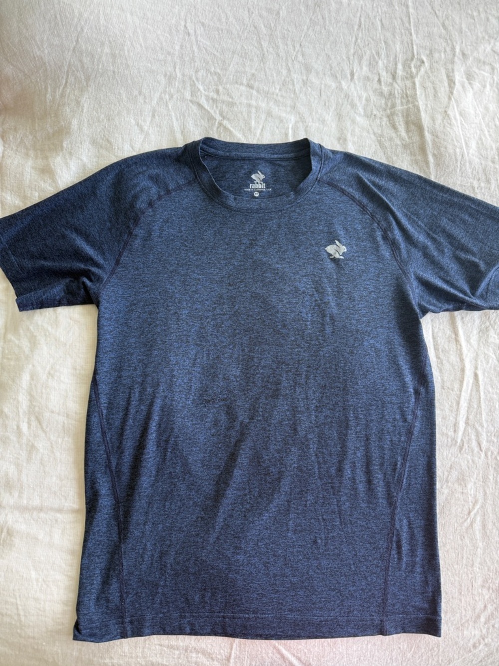 Rabbit men’s EZ tee shirt sleeve